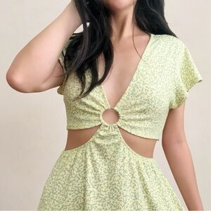 H&M DIVIDED® WOMEN'S "CUT-OUT JERSEY DRESS".